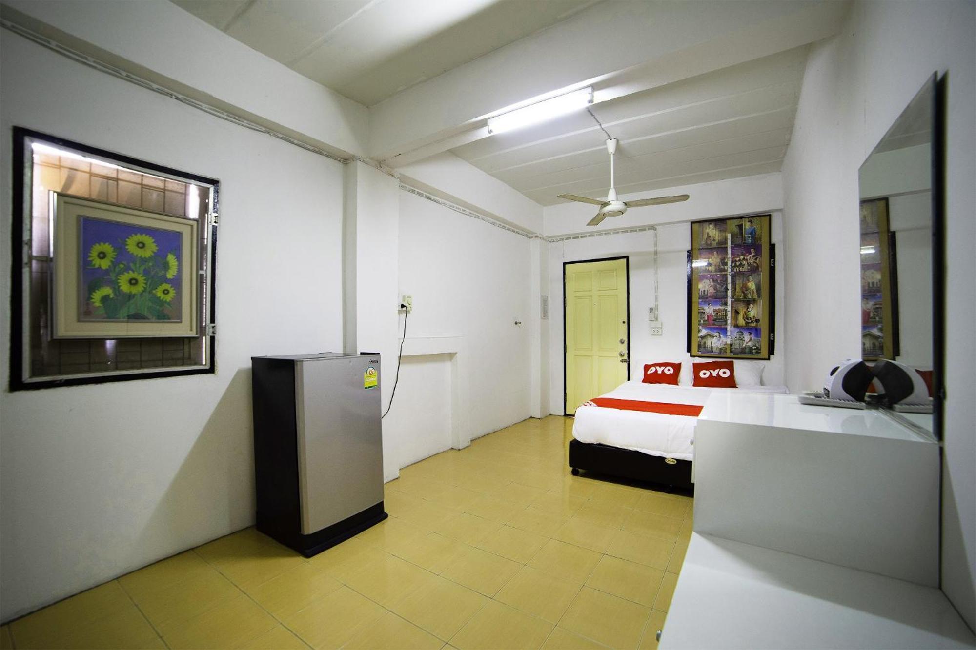 Oyo 560 Chang Hostel Suvarnabhumi バンコク都 エクステリア 写真