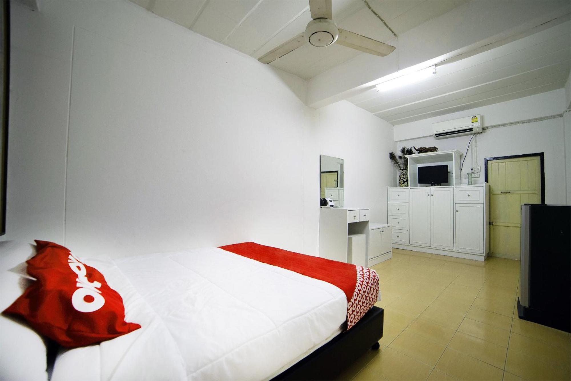 Oyo 560 Chang Hostel Suvarnabhumi バンコク都 エクステリア 写真