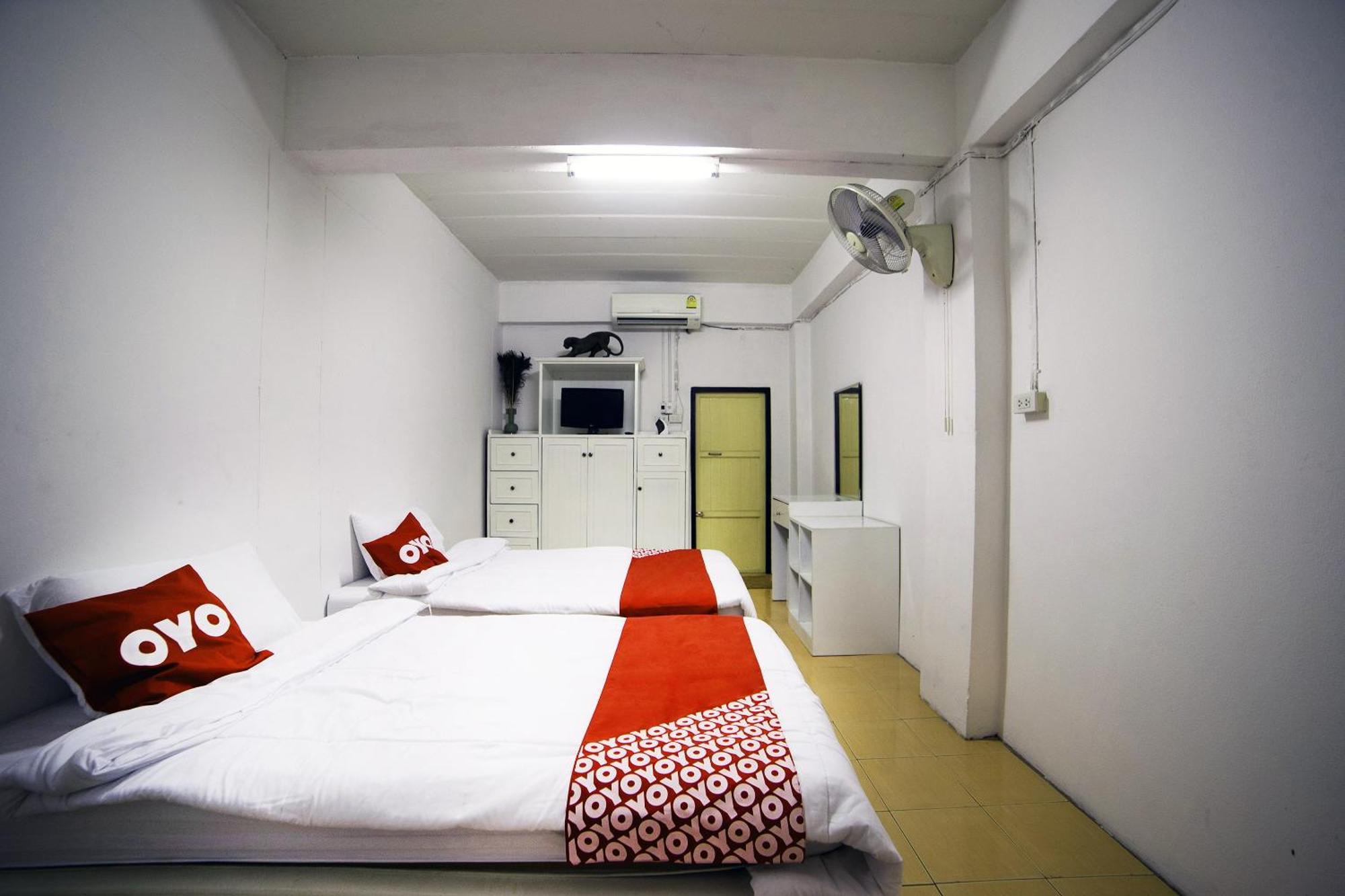 Oyo 560 Chang Hostel Suvarnabhumi バンコク都 エクステリア 写真